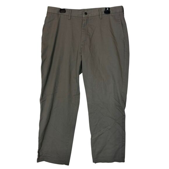 Lee Pants Men 36x29 Gray Cotton High Rise Stain Resistant Relaxed Fit Flat Front - Picture 1 of 15
